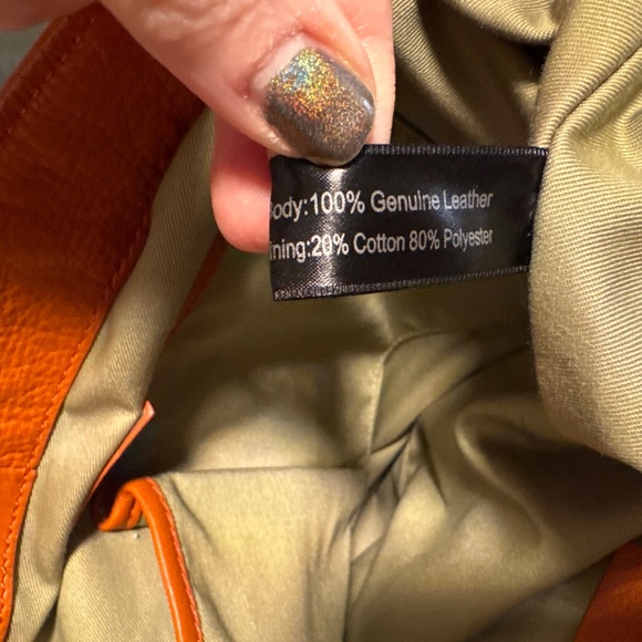 G.I.L.I. Genuine leather Rust Oversized handbag with tassel - Picture 6 of 9